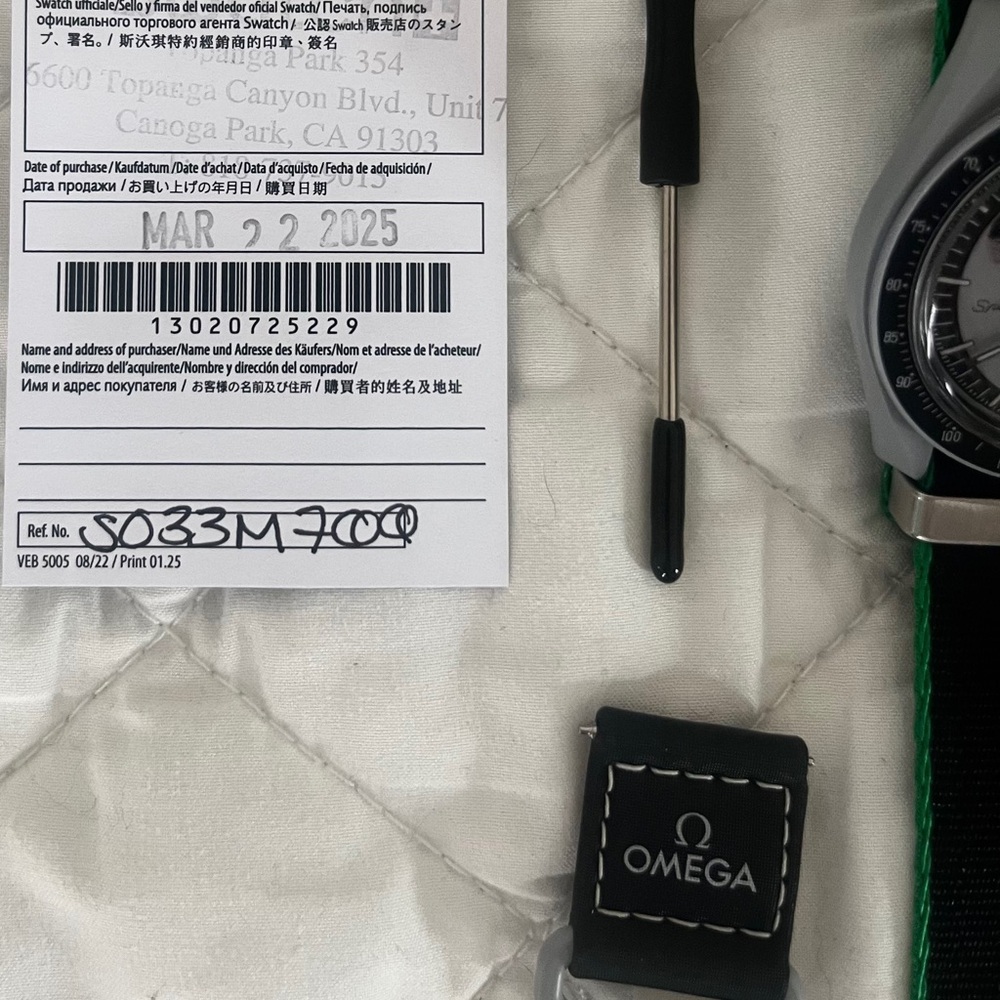 Omega Speedmaster with Black and Green Accents - Picture 3 of 7